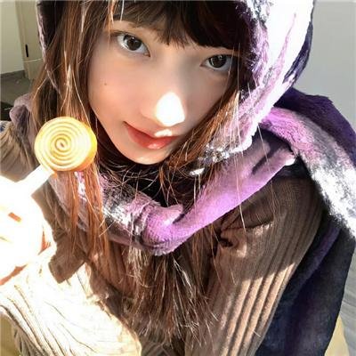 木马上的女人海报